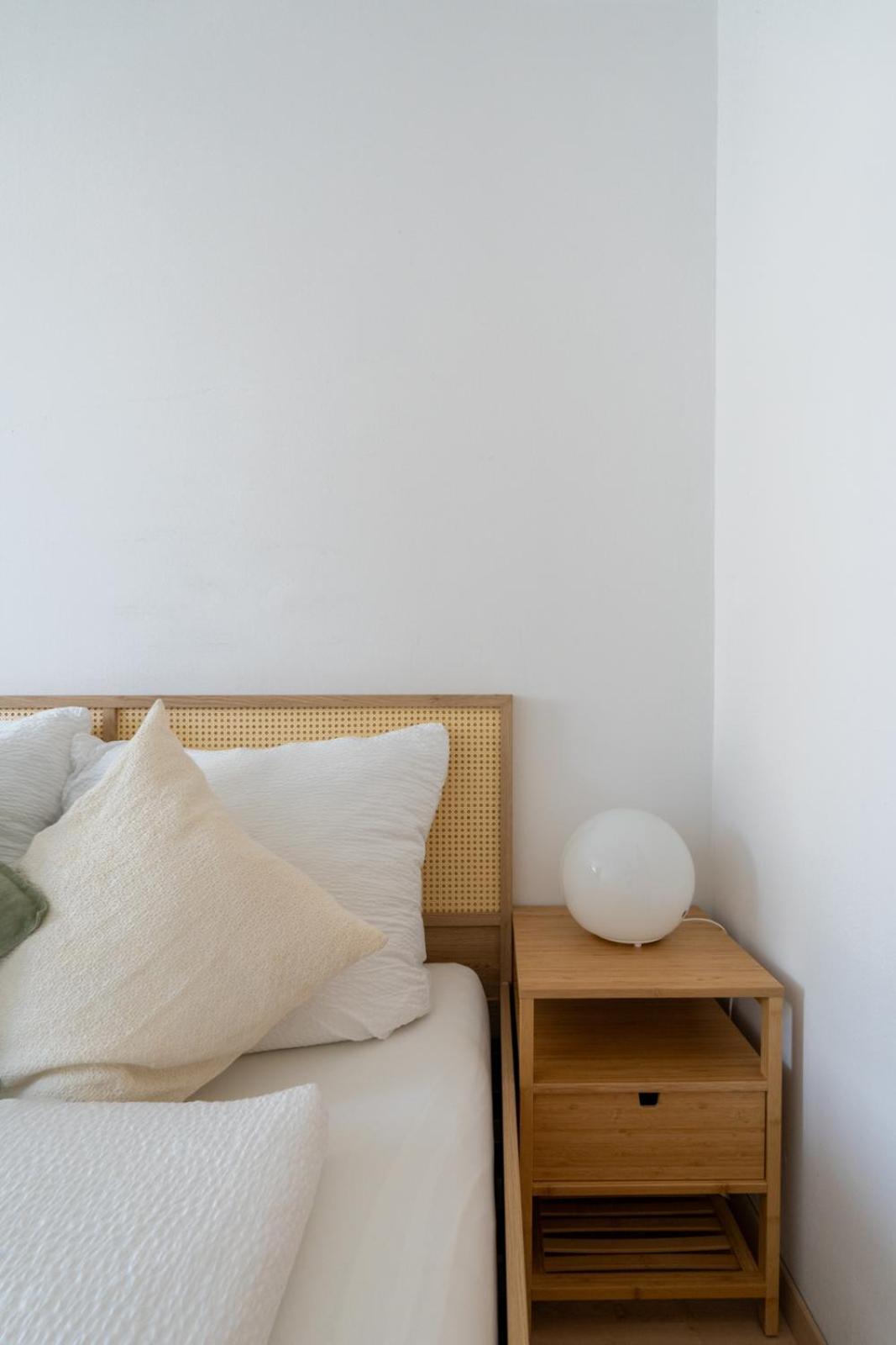 Two Bedrooms - 85 Squaremeters - 4 Min To U6 Dresdner Str Bécs Kültér fotó